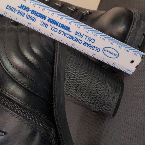 Guess Lug sole combat lace up hiking boots - Picture 7 of 12